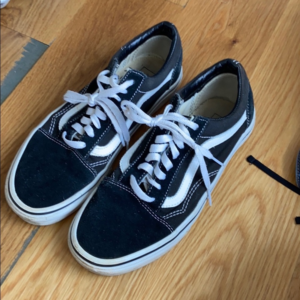 black and white womens size 9 Vans